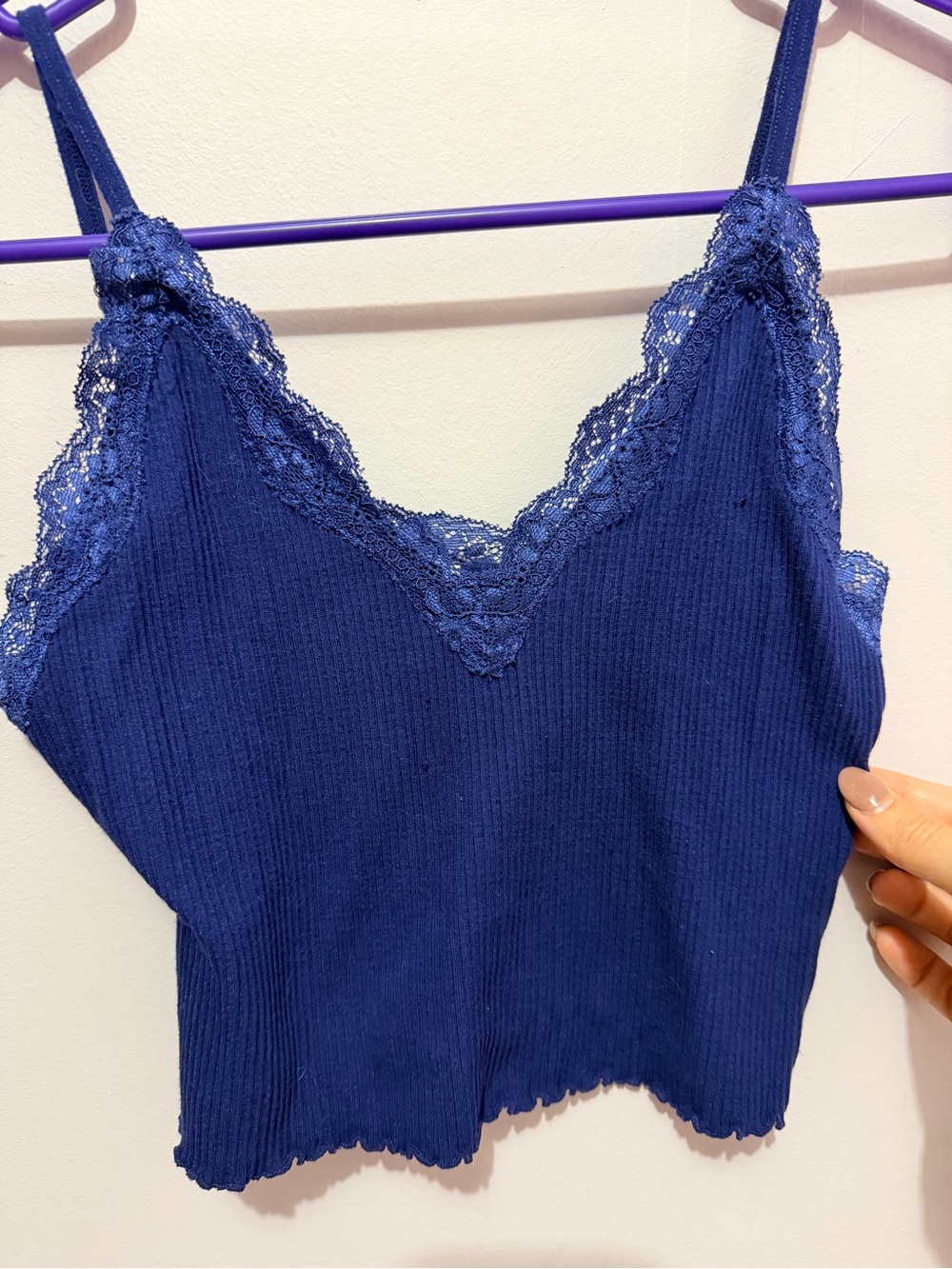 XS | Hollister Navy Blue Ribbed Lace Trim Cami - Picture 2 of 4